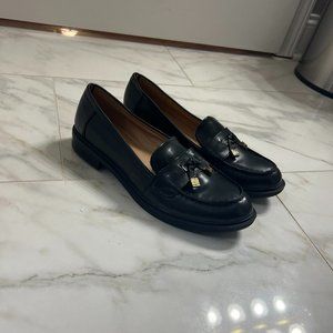 Like New Tommy Hilfiger Black Loafers Size 10